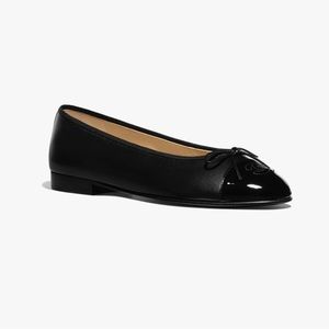 CHANEL ballet flats - never worn
